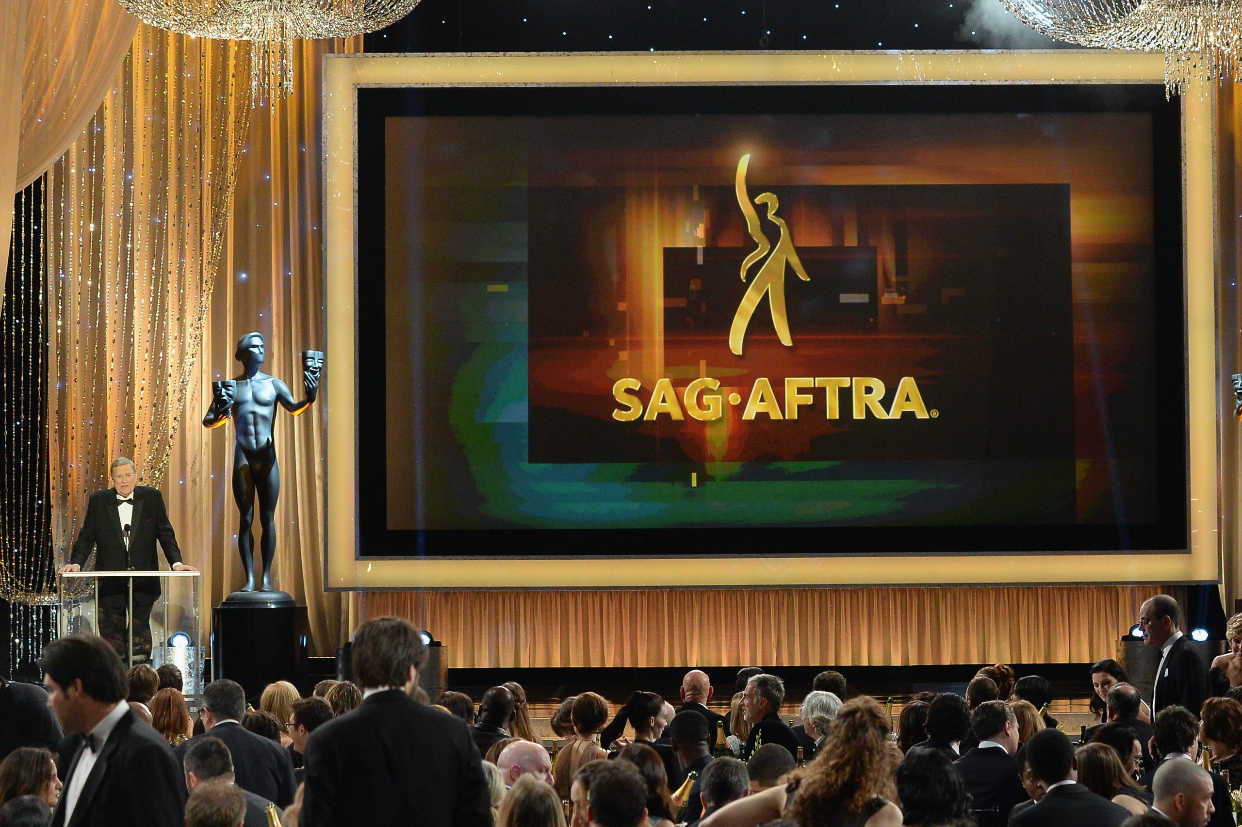 LOS ANGELES, CA - JANUARY 30:  SAG-AFTRA President Ken Howard (L) speaks onstage during the 22nd Annual Screen Actors Guild Awards at The Shrine Auditorium on January 30, 2016 in Los Angeles, California.  (Photo by Kevork Djansezian/Getty Images)
